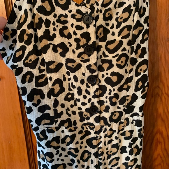 3/$12🔸Willow and Root Animal Print Jumper - Picture 7 of 13